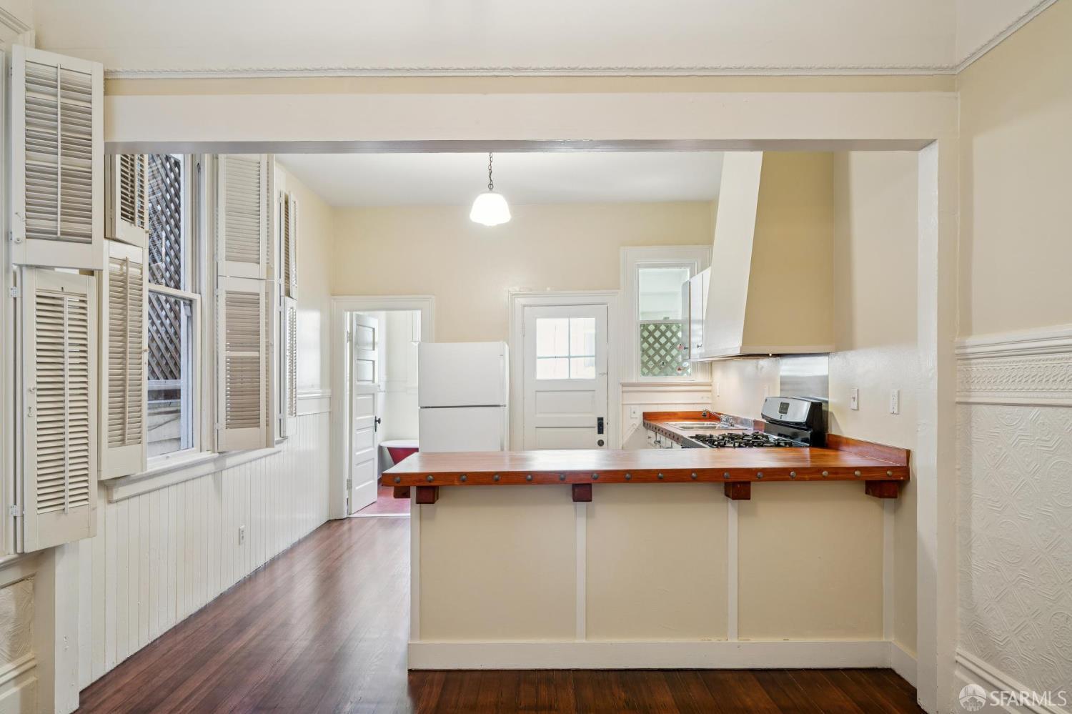 Detail Gallery Image 21 of 30 For 250 Coleridge St #B,  San Francisco,  CA 94110 - 2 Beds | 1 Baths