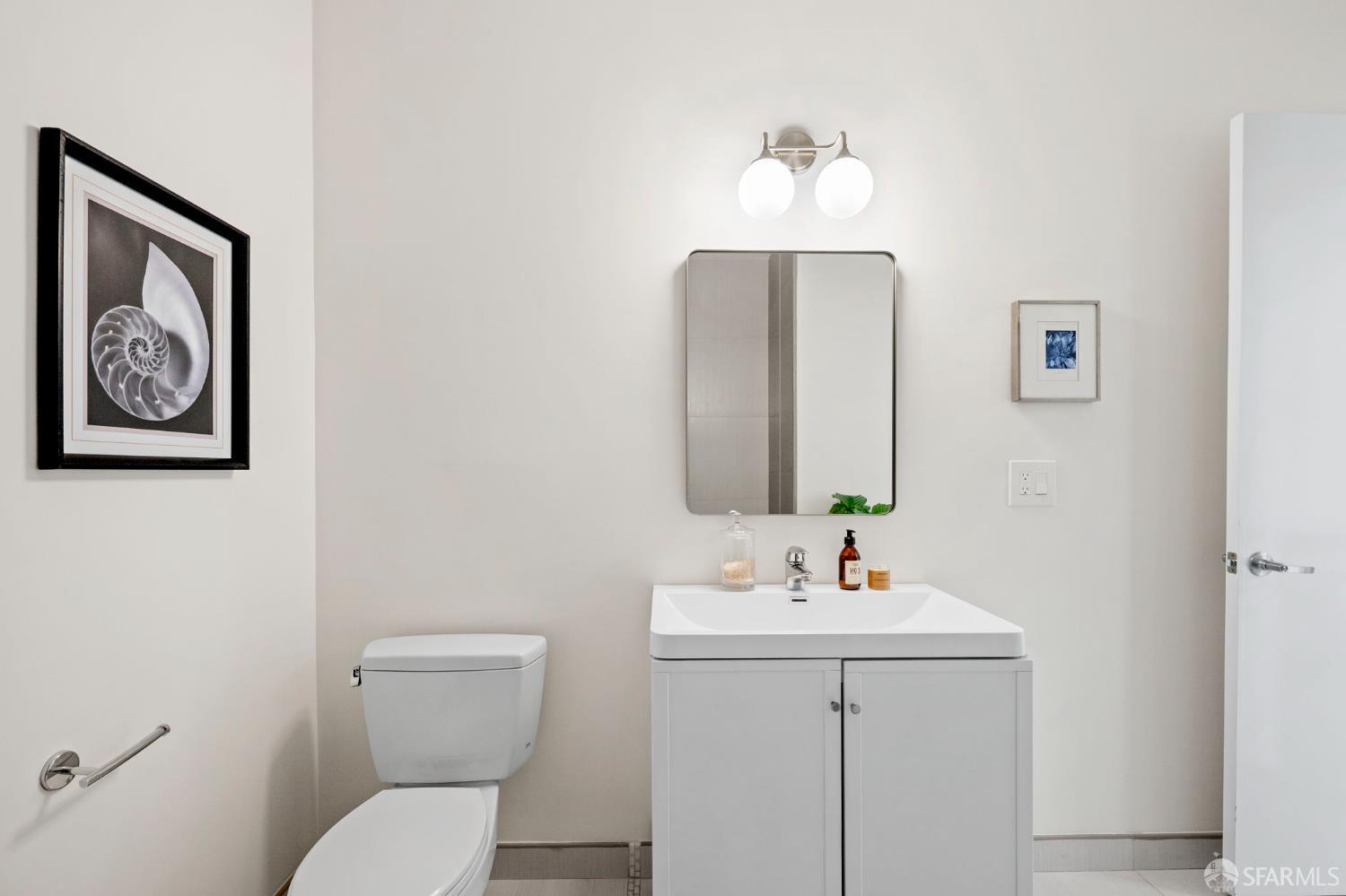 Detail Gallery Image 34 of 36 For 2300 Broadway #7,  Oakland,  CA 94612 - 2 Beds | 2 Baths