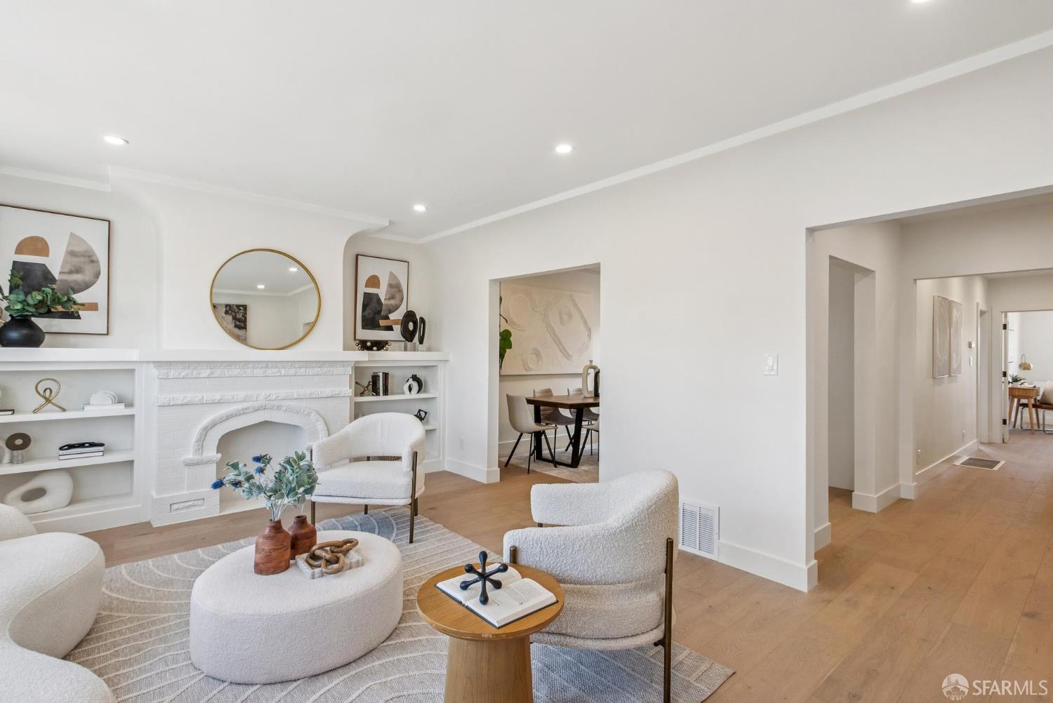 Detail Gallery Image 3 of 34 For 1171 Capitol Ave, San Francisco,  CA 94112 - 3 Beds | 2/1 Baths