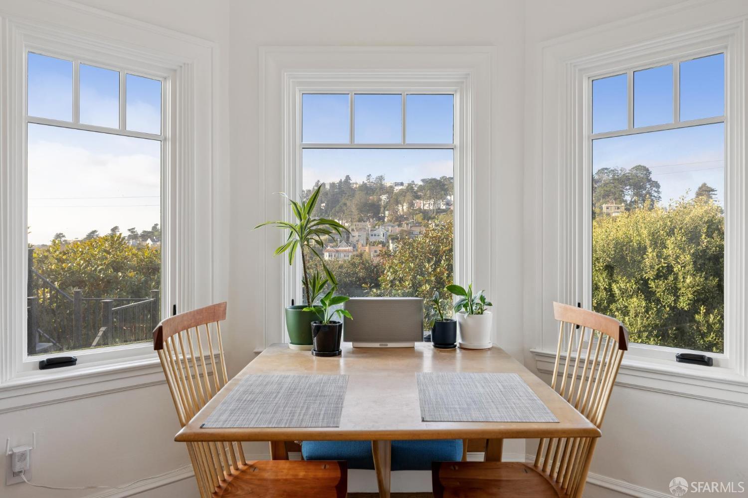 Detail Gallery Image 15 of 38 For 220 Vasquez Ave, San Francisco,  CA 94127 - 4 Beds | 3/1 Baths