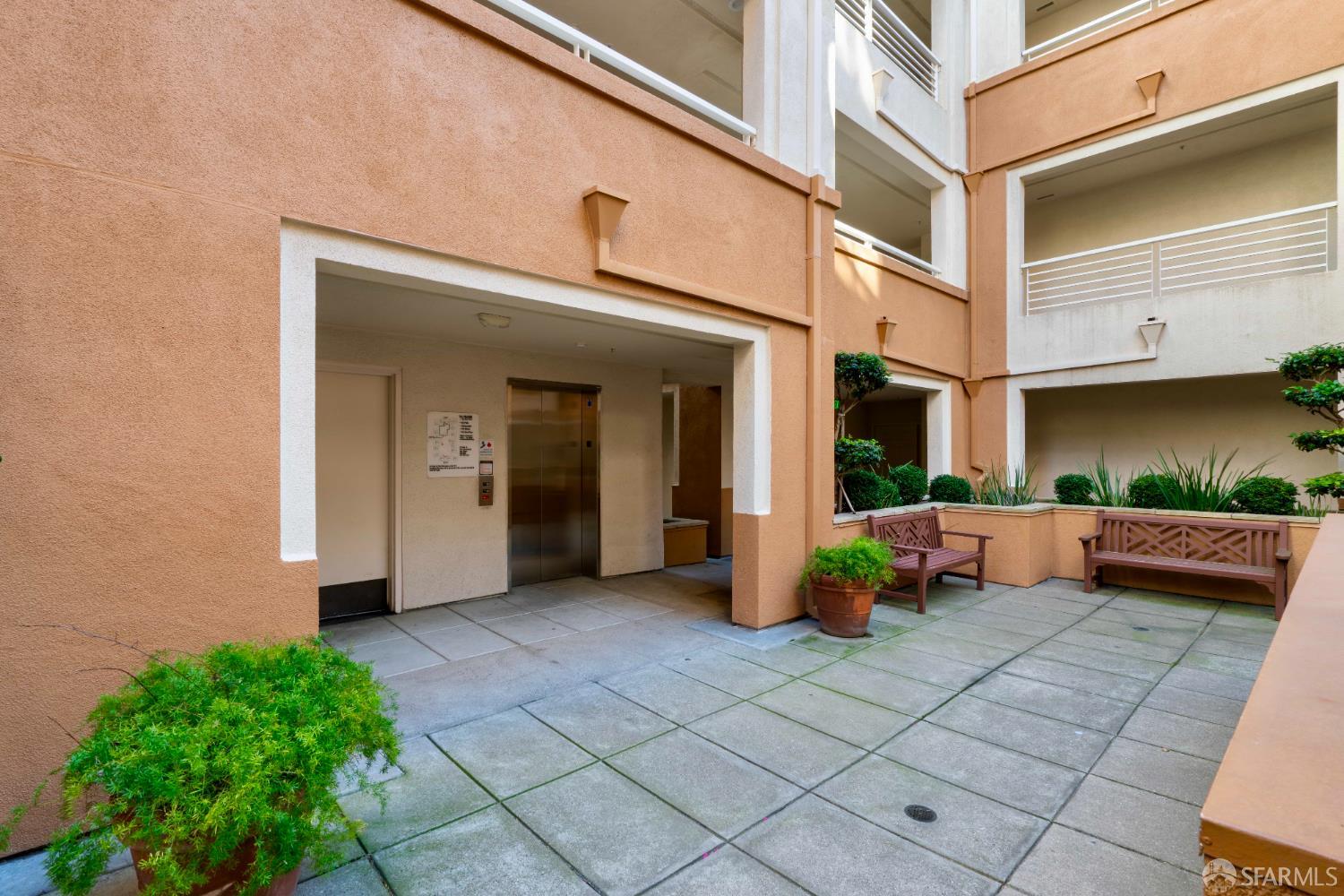 Photo #35: 425090053 Listing: Photo #35