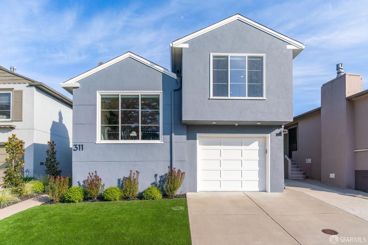 Detail Gallery Image 3 of 70 For 311 Lakeshore Dr, San Francisco,  CA 94132 - 3 Beds | 3 Baths