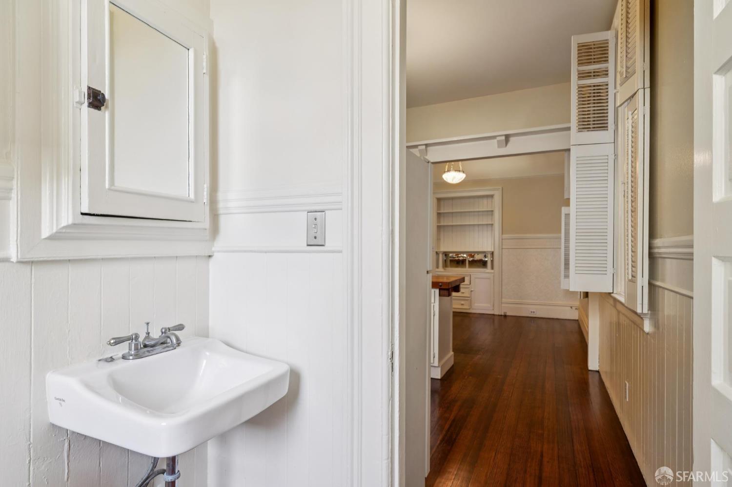 Detail Gallery Image 23 of 30 For 250 Coleridge St #B,  San Francisco,  CA 94110 - 2 Beds | 1 Baths