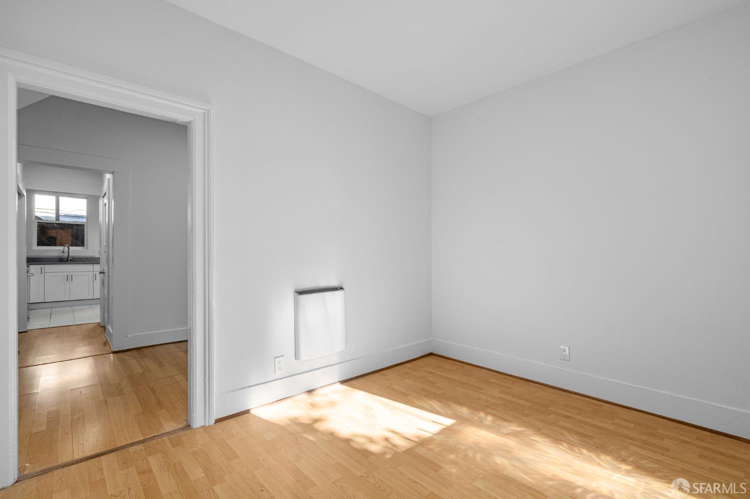 Detail Gallery Image 6 of 11 For 464 Linden St, San Francisco,  CA 94102 - – Beds | – Baths