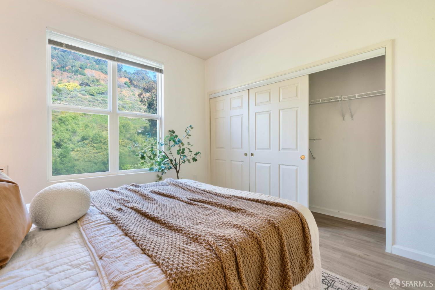 Photo #28: 425090053 Listing: Photo #28