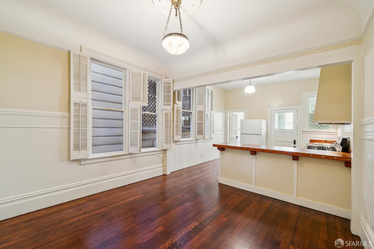 Detail Gallery Image 16 of 30 For 250 Coleridge St #B,  San Francisco,  CA 94110 - 2 Beds | 1 Baths