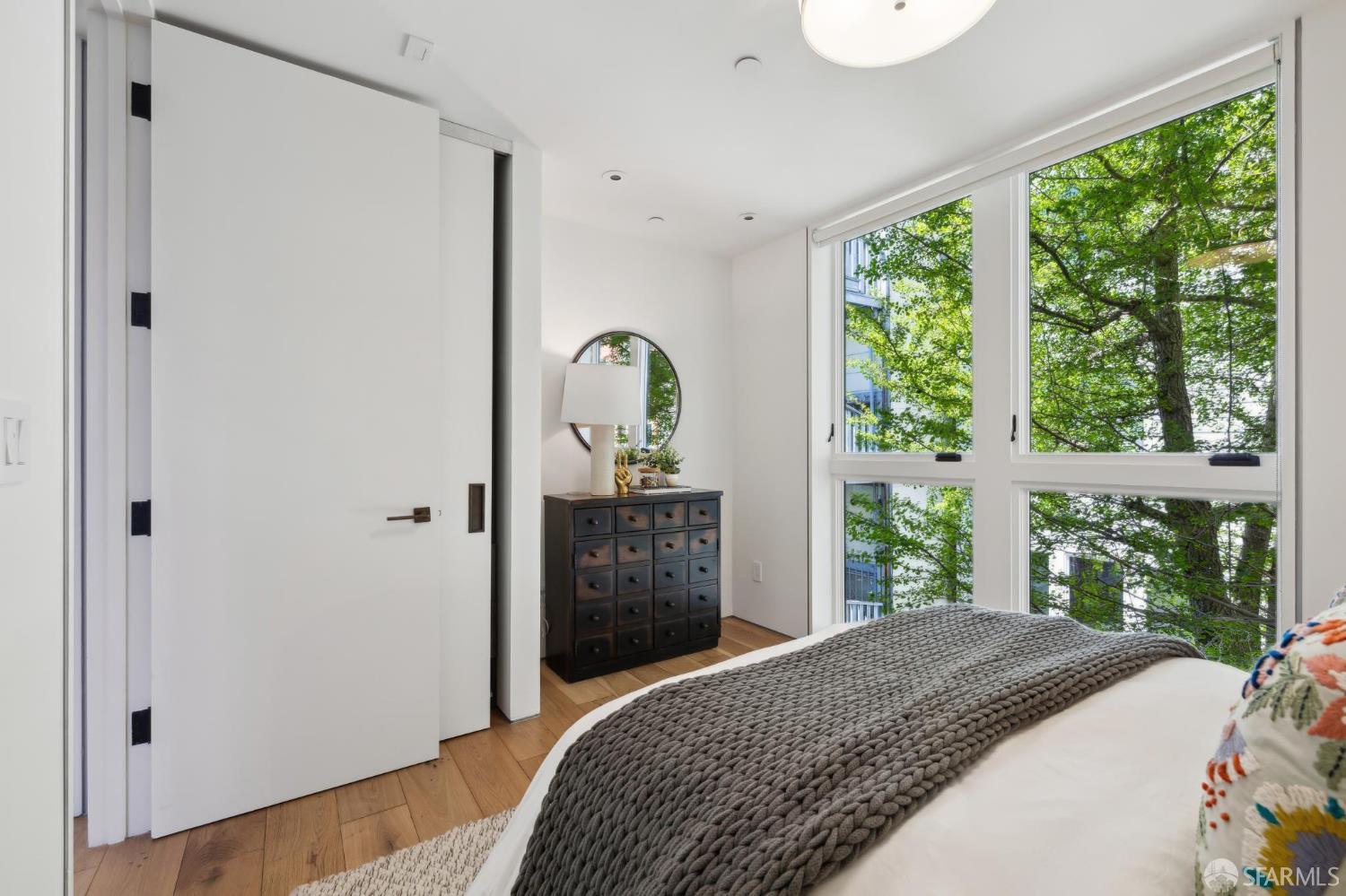 Detail Gallery Image 18 of 93 For 160 Bernard St, San Francisco,  CA 94109 - – Beds | – Baths