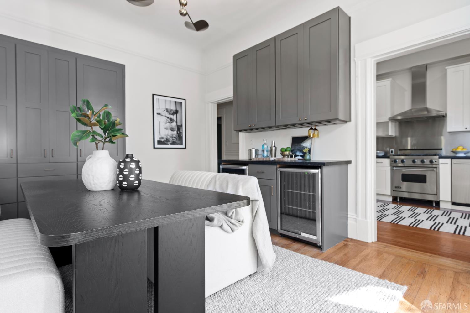 Detail Gallery Image 18 of 46 For 220 Scott St, San Francisco,  CA 94117 - 3 Beds | 1 Baths