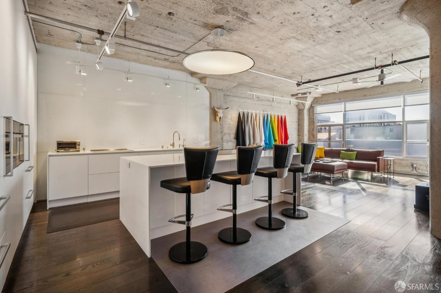 Photo #7: 426099317 Listing: Photo #7