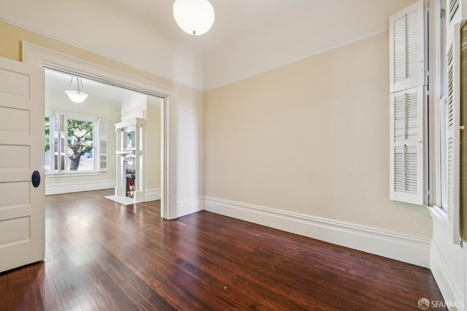 Detail Gallery Image 4 of 30 For 250 Coleridge St #B,  San Francisco,  CA 94110 - 2 Beds | 1 Baths