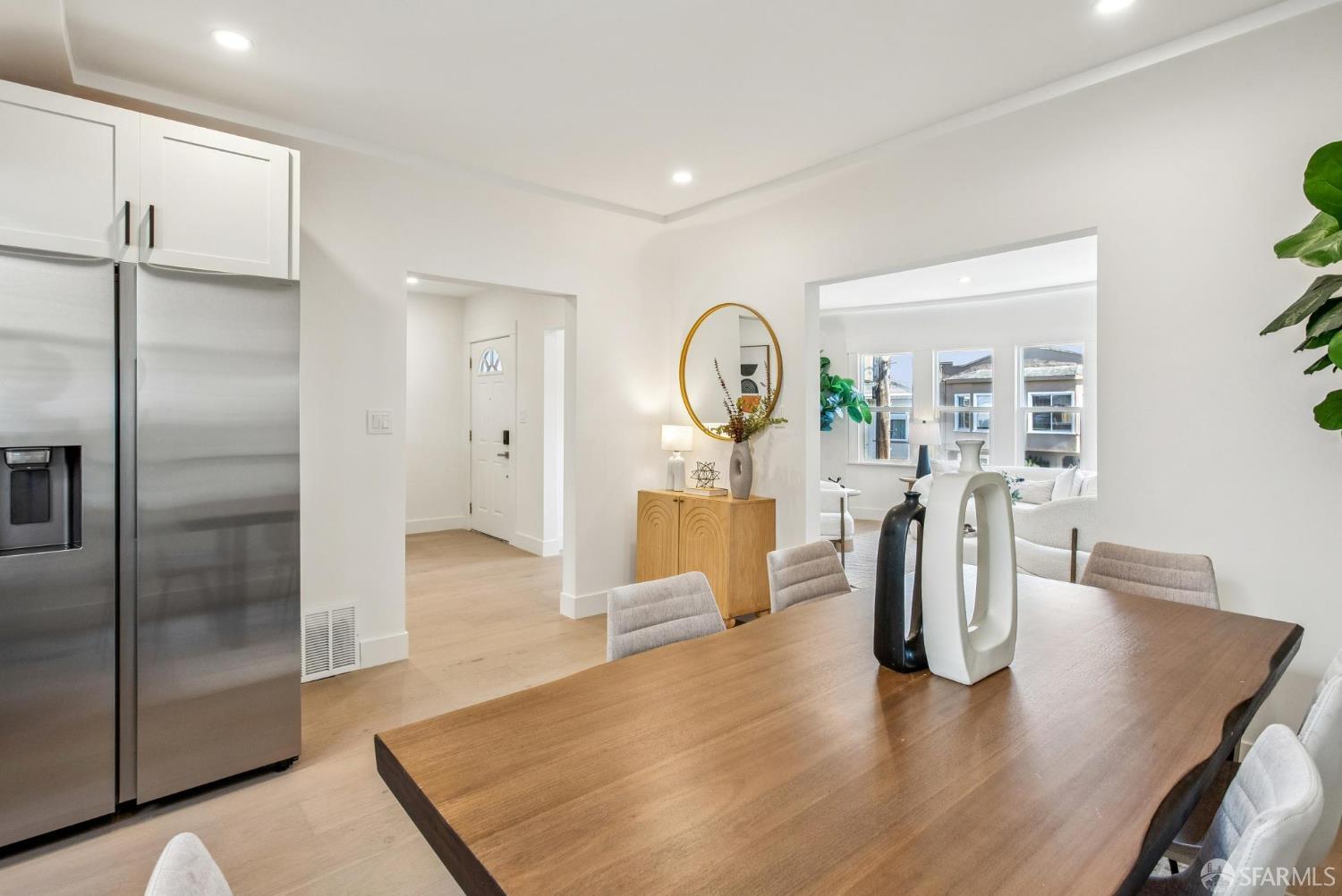 Detail Gallery Image 6 of 34 For 1171 Capitol Ave, San Francisco,  CA 94112 - 3 Beds | 2/1 Baths