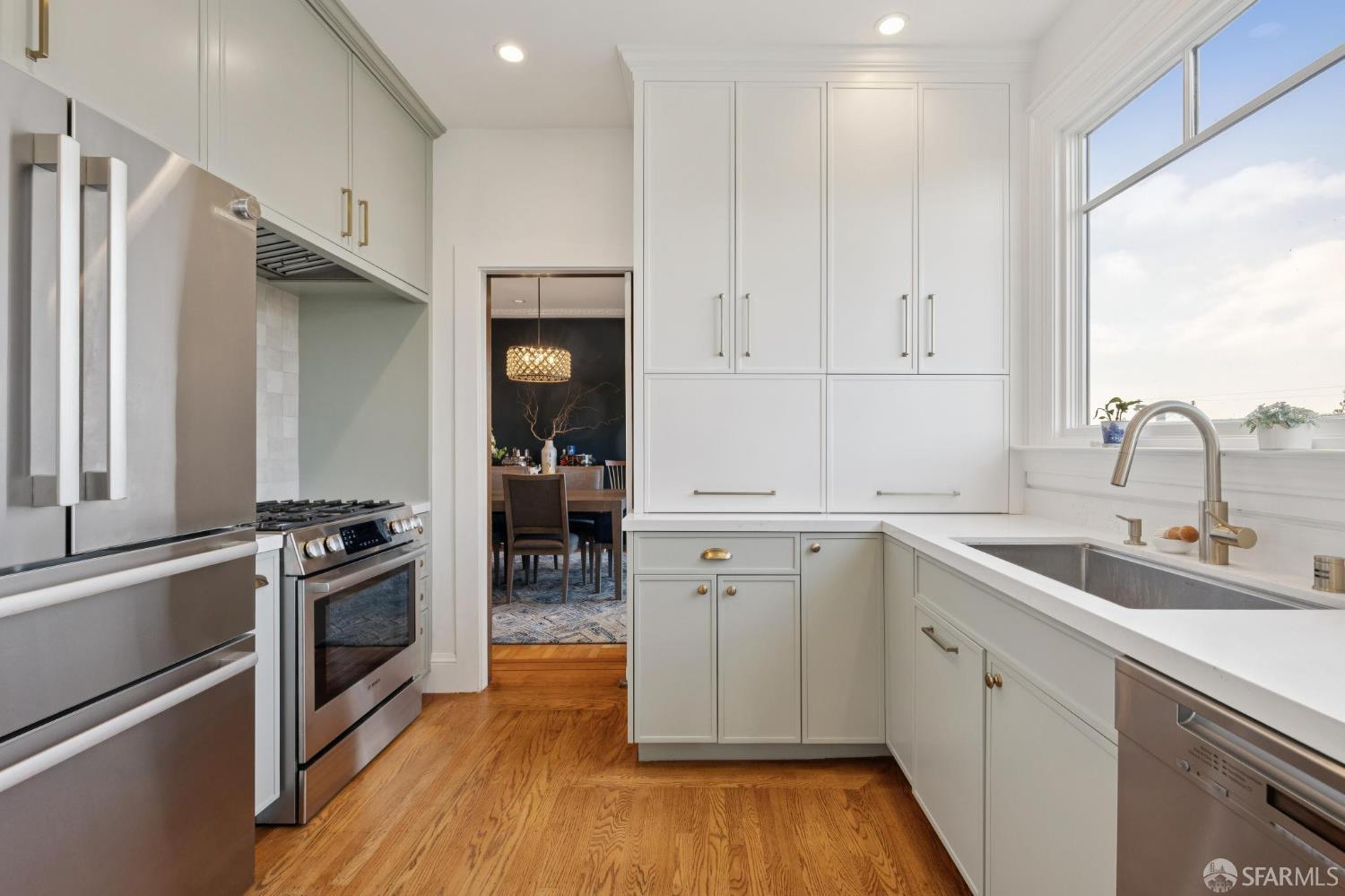 Detail Gallery Image 13 of 38 For 220 Vasquez Ave, San Francisco,  CA 94127 - 4 Beds | 3/1 Baths