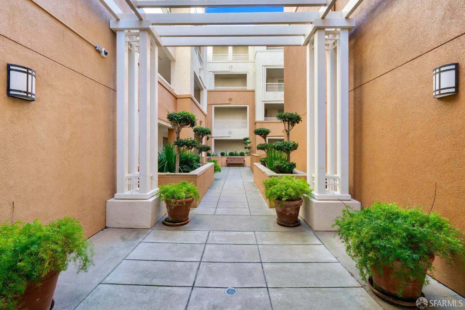 Photo #34: 425090053 Listing: Photo #34