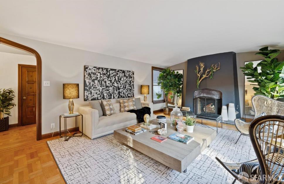 Detail Gallery Image 6 of 38 For 220 Vasquez Ave, San Francisco,  CA 94127 - 4 Beds | 3/1 Baths