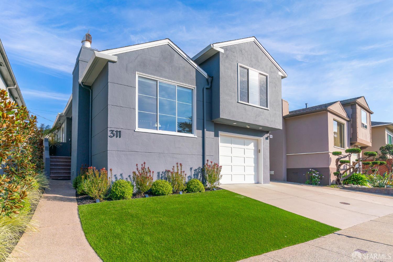 Detail Gallery Image 2 of 70 For 311 Lakeshore Dr, San Francisco,  CA 94132 - 3 Beds | 3 Baths