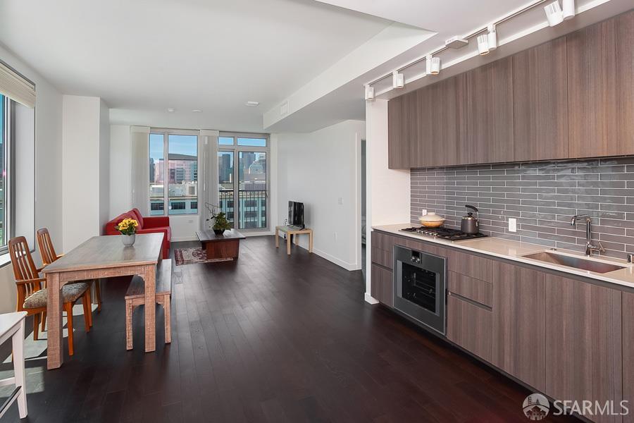Detail Gallery Image 2 of 11 For 1000 3rd St #1005,  San Francisco,  CA 94158 - 1 Beds | 1 Baths