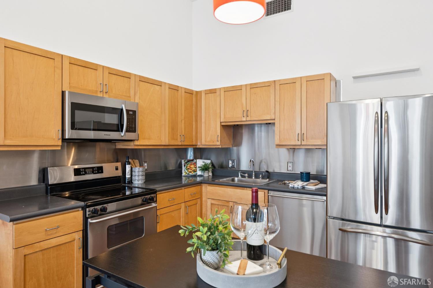 Detail Gallery Image 3 of 19 For 81 Lansing St #310,  San Francisco,  CA 94105 - 1 Beds | 1 Baths