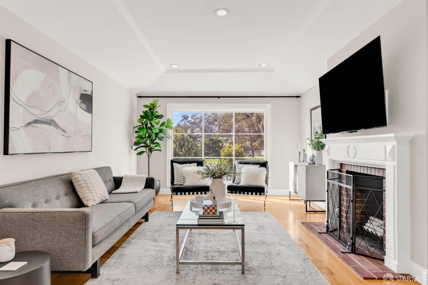 Detail Gallery Image 9 of 70 For 311 Lakeshore Dr, San Francisco,  CA 94132 - 3 Beds | 3 Baths