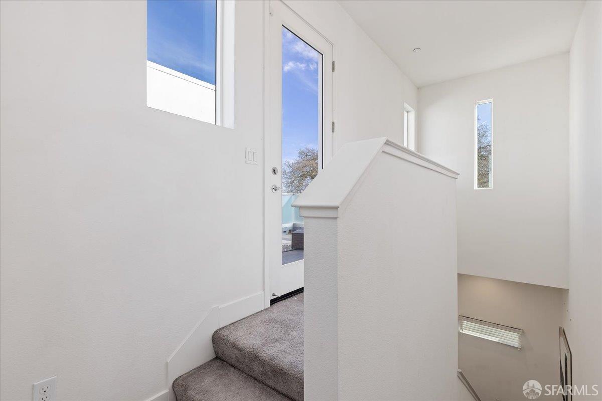 Detail Gallery Image 30 of 37 For 7991 Regional Cmn, Dublin,  CA 94568 - 3 Beds | 3 Baths