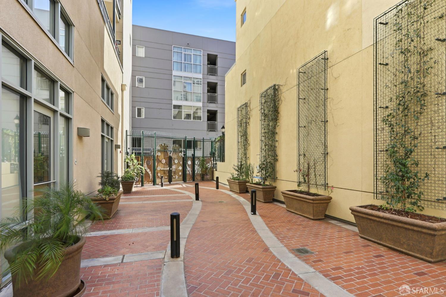 Detail Gallery Image 51 of 63 For 25 S 3rd St #118,  San Jose,  CA 95113 - 3 Beds | 3 Baths