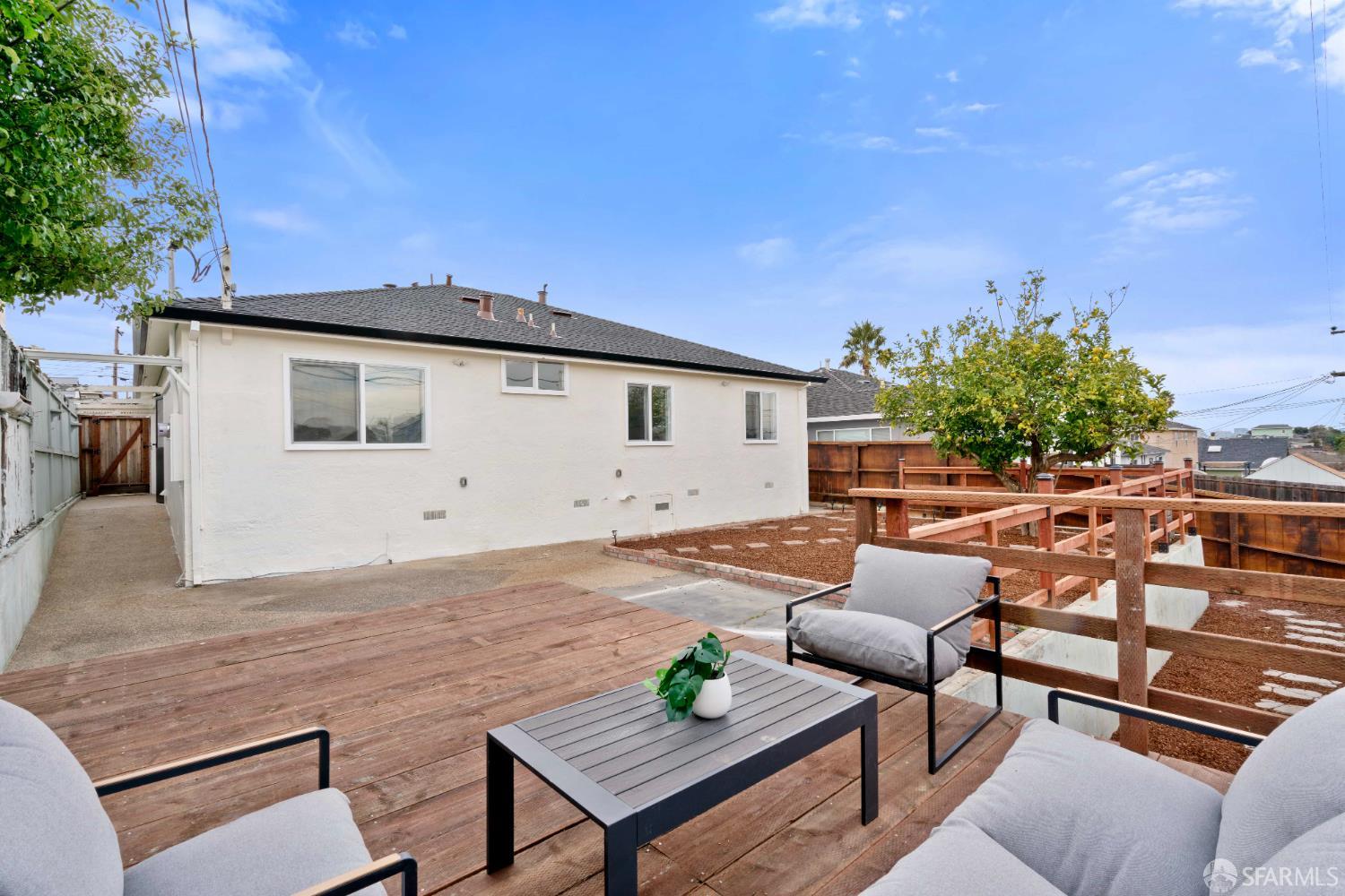 Detail Gallery Image 37 of 46 For 315 Hazelwood Dr, South San Francisco,  CA 94080 - 3 Beds | 2 Baths