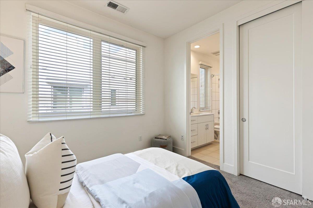 Detail Gallery Image 21 of 37 For 7991 Regional Cmn, Dublin,  CA 94568 - 3 Beds | 3 Baths