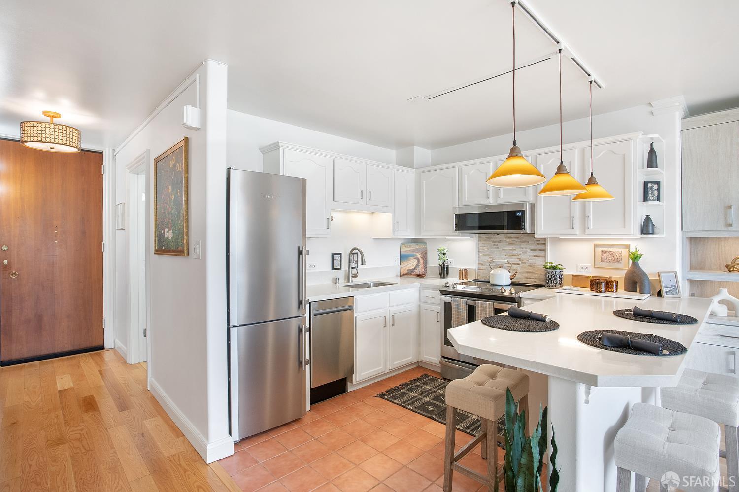 Detail Gallery Image 3 of 34 For 1001 Pine St #1211,  San Francisco,  CA 94109 - 0 Beds | 1 Baths