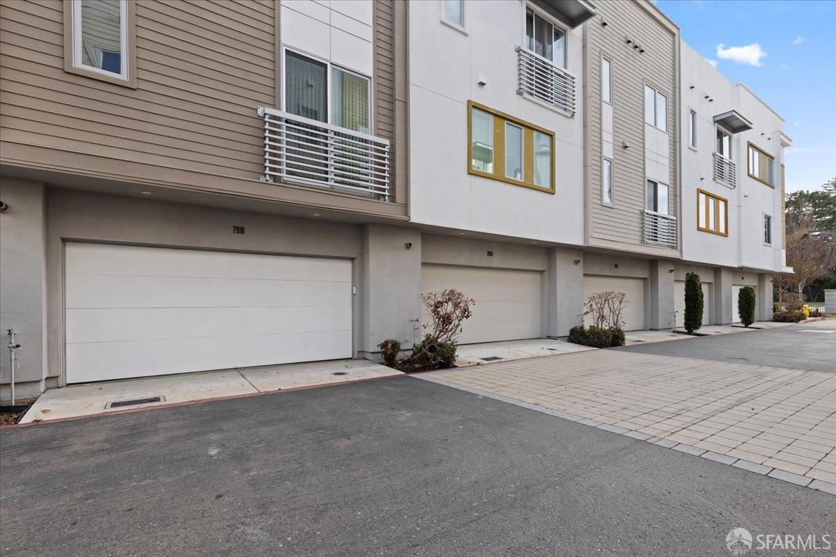 Detail Gallery Image 36 of 37 For 7991 Regional Cmn, Dublin,  CA 94568 - 3 Beds | 3 Baths