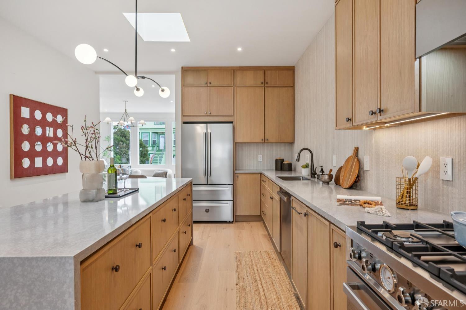 Detail Gallery Image 35 of 99 For 382 Lisbon St, San Francisco,  CA 94112 - 3 Beds | 4/1 Baths