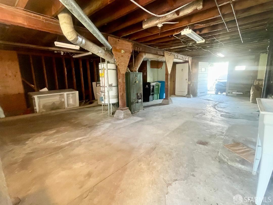 Detail Gallery Image 7 of 9 For 2442 26th Ave, San Francisco,  CA 94116 - 2 Beds | 1 Baths