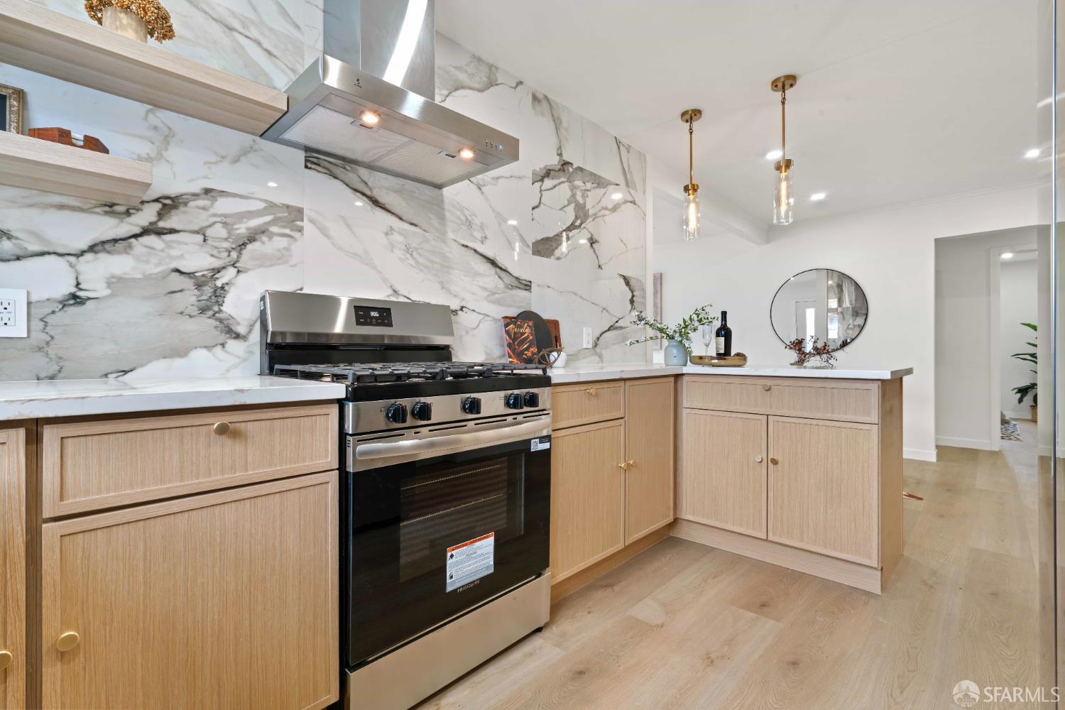 Detail Gallery Image 19 of 46 For 315 Hazelwood Dr, South San Francisco,  CA 94080 - 3 Beds | 2 Baths