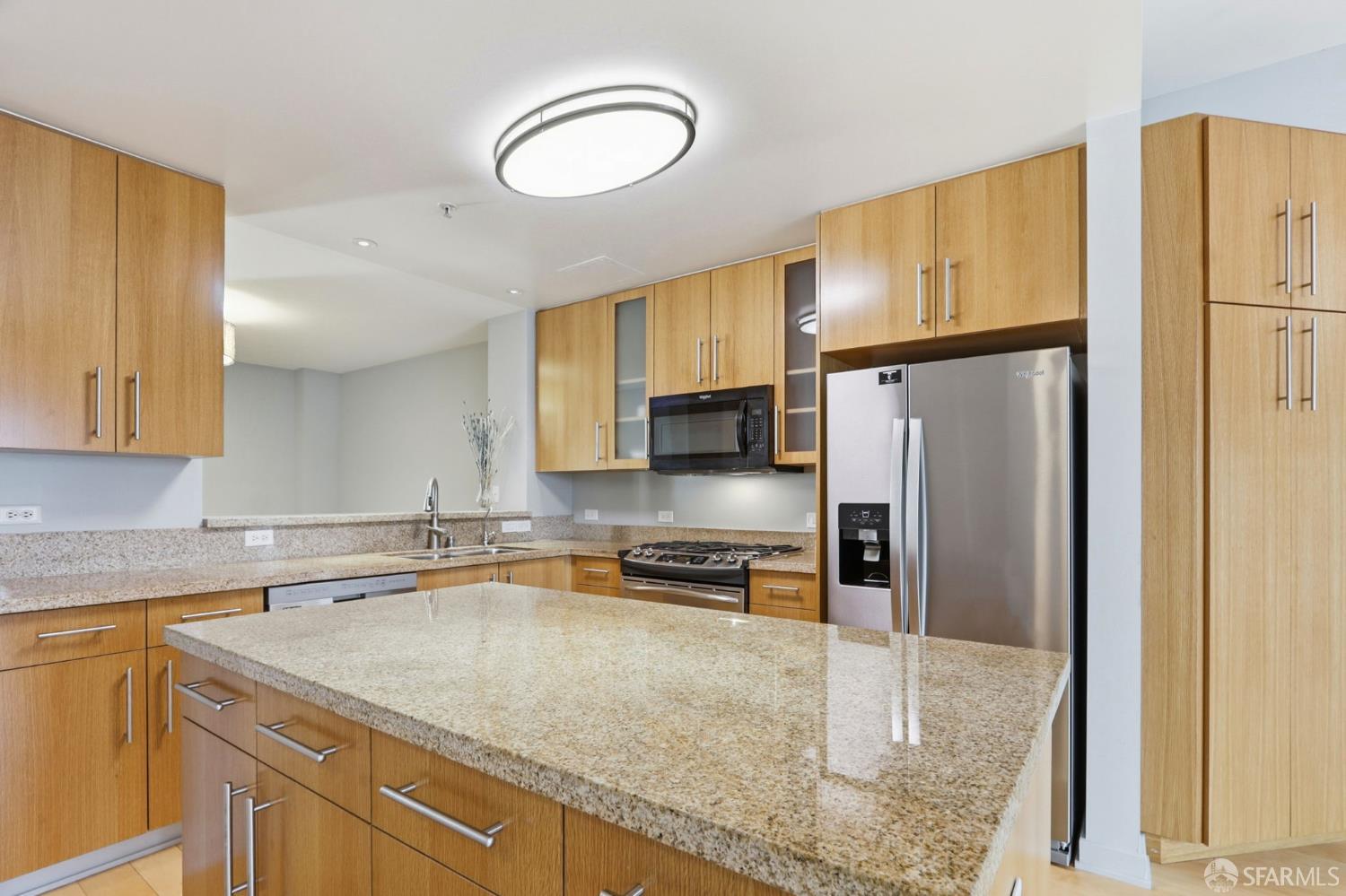 Detail Gallery Image 15 of 63 For 25 S 3rd St #118,  San Jose,  CA 95113 - 3 Beds | 3 Baths