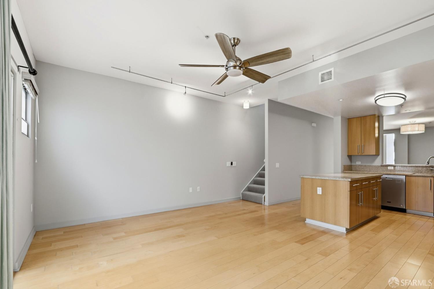 Detail Gallery Image 10 of 63 For 25 S 3rd St #118,  San Jose,  CA 95113 - 3 Beds | 3 Baths