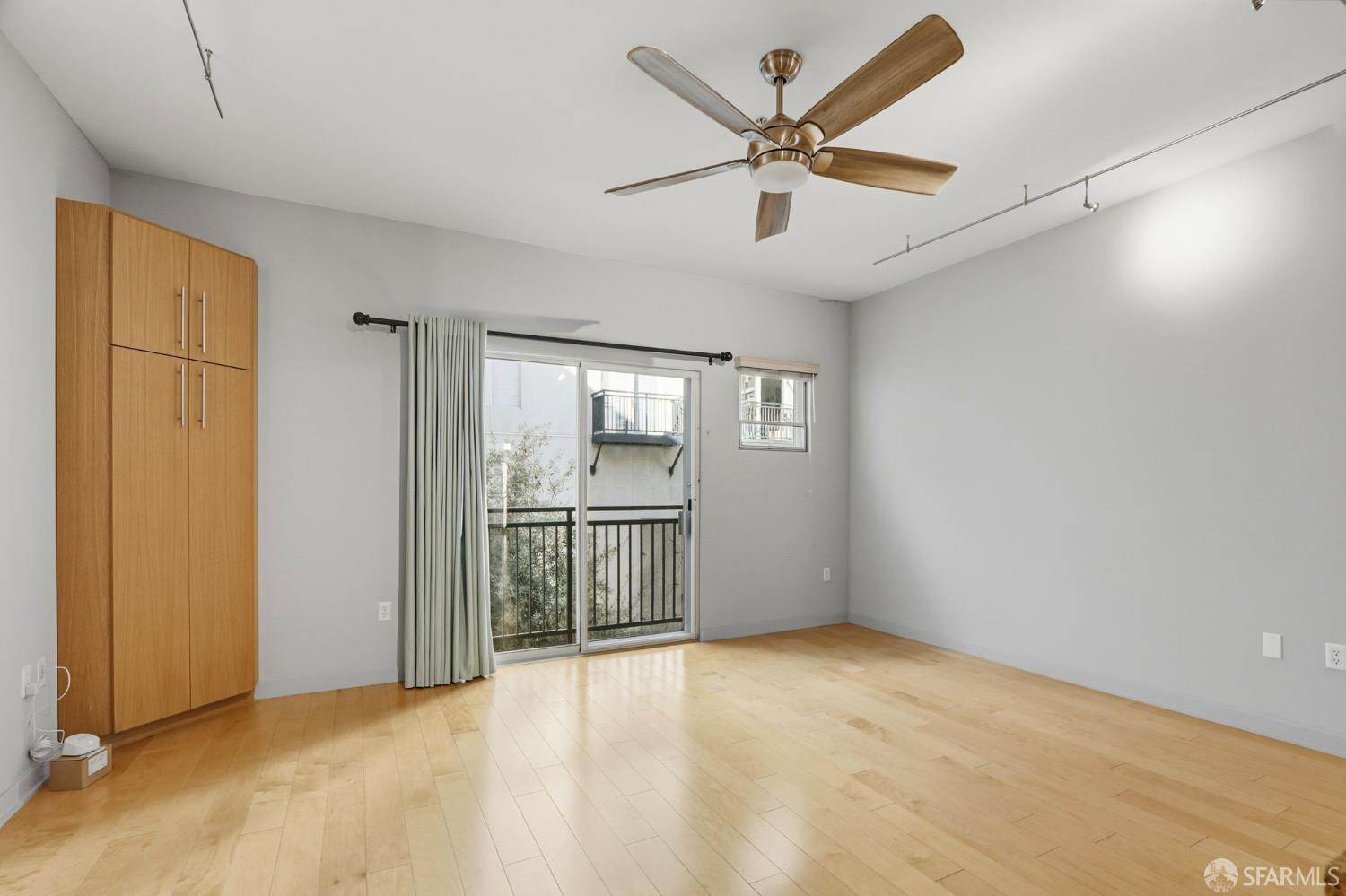 Detail Gallery Image 8 of 63 For 25 S 3rd St #118,  San Jose,  CA 95113 - 3 Beds | 3 Baths