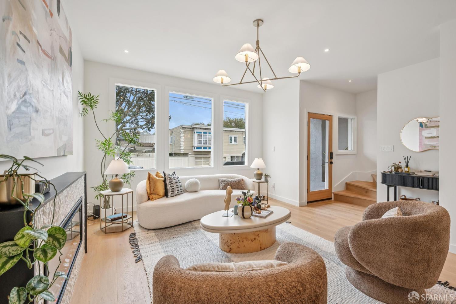 Detail Gallery Image 23 of 99 For 382 Lisbon St, San Francisco,  CA 94112 - 3 Beds | 4/1 Baths