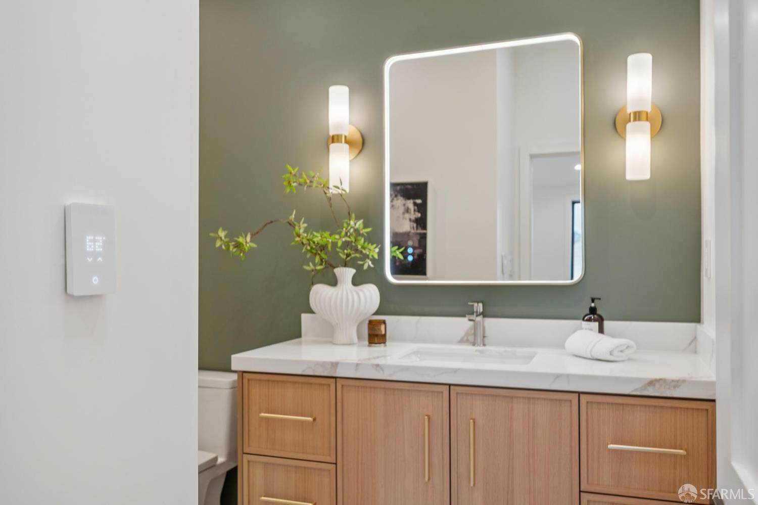 Detail Gallery Image 50 of 99 For 382 Lisbon St, San Francisco,  CA 94112 - 3 Beds | 4/1 Baths