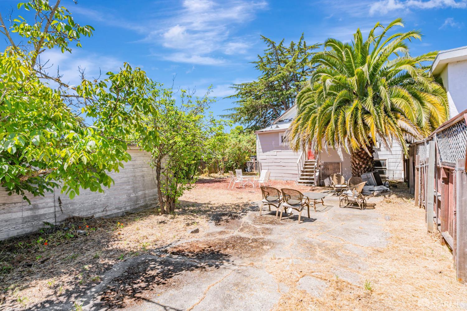 Detail Gallery Image 28 of 31 For 3233 Ellis St, Berkeley,  CA 94703 - 3 Beds | 2 Baths