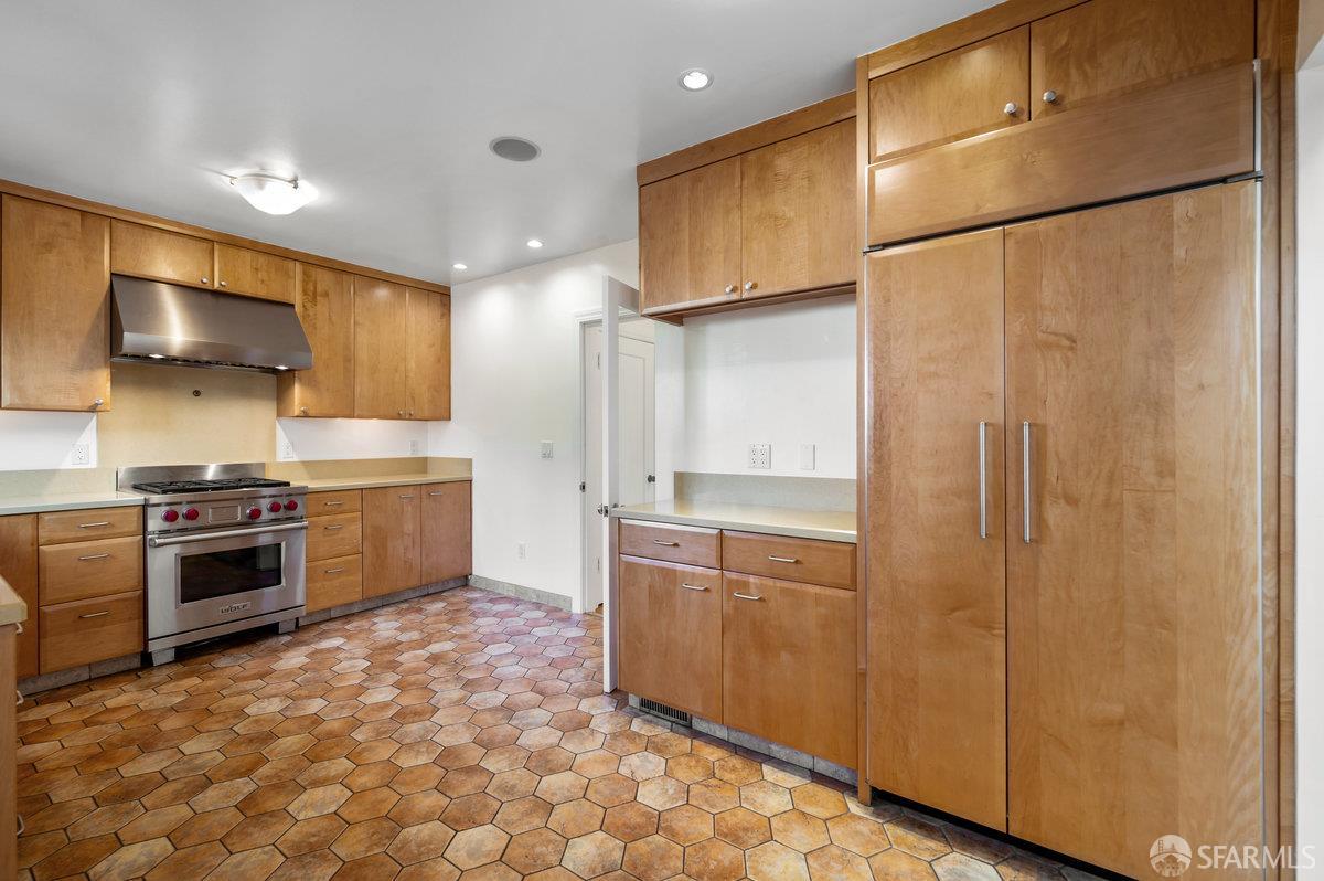 Detail Gallery Image 11 of 38 For 232 Presidio Ave, San Francisco,  CA 94115 - 4 Beds | 3/1 Baths