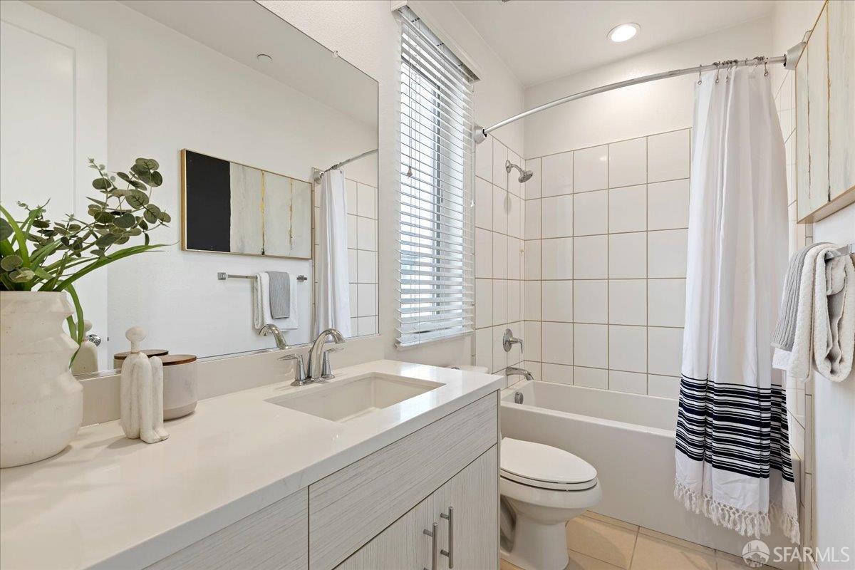 Detail Gallery Image 22 of 37 For 7991 Regional Cmn, Dublin,  CA 94568 - 3 Beds | 3 Baths