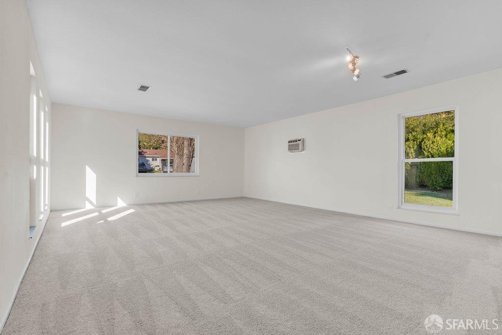 Detail Gallery Image 5 of 46 For 2646 Doidge Ave, Pinole,  CA 94564 - 3 Beds | 2 Baths