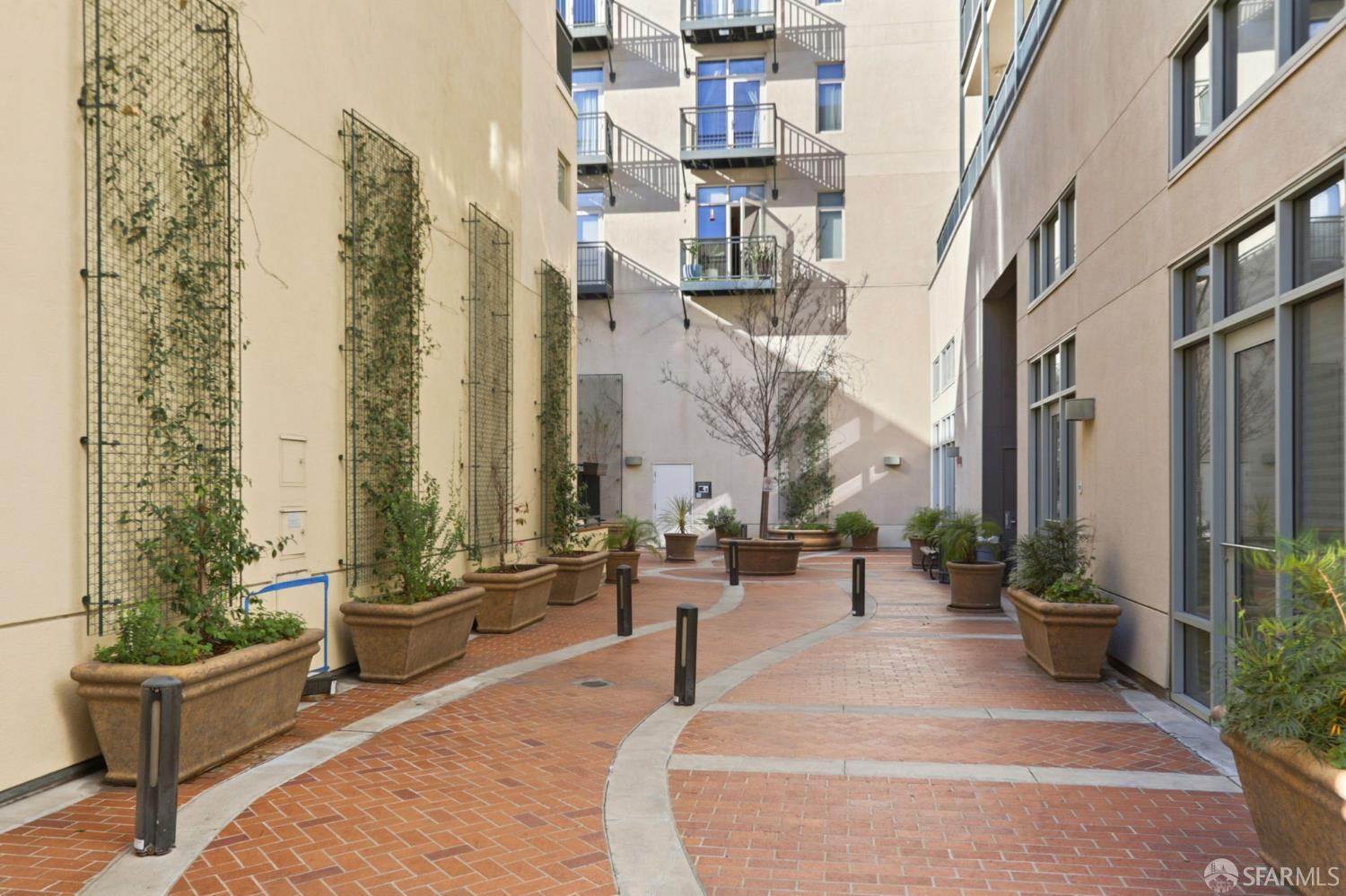 Detail Gallery Image 53 of 63 For 25 S 3rd St #118,  San Jose,  CA 95113 - 3 Beds | 3 Baths