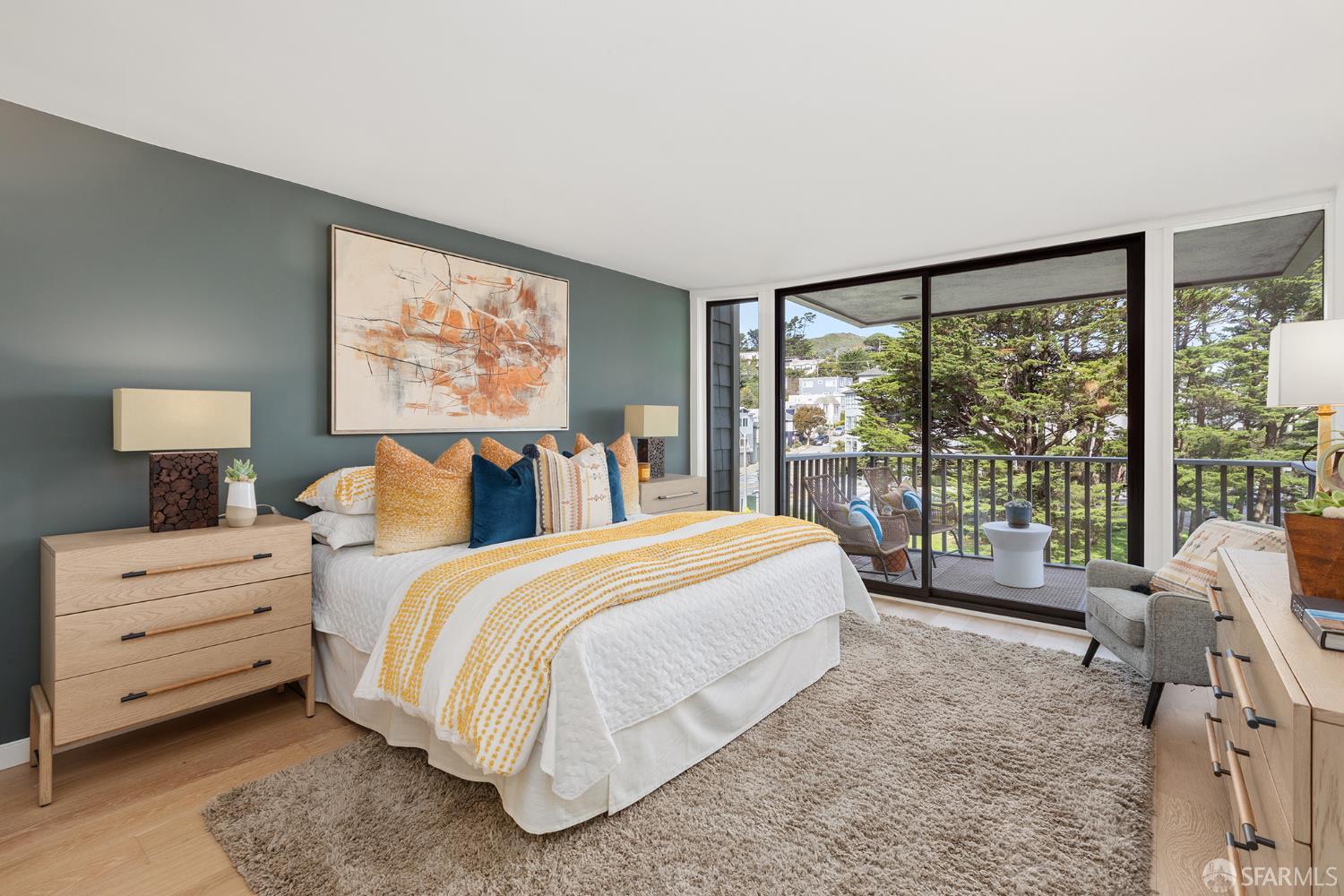 Detail Gallery Image 22 of 46 For 5004 Diamond Heights Blvd, San Francisco,  CA 94131 - 4 Beds | 2/1 Baths