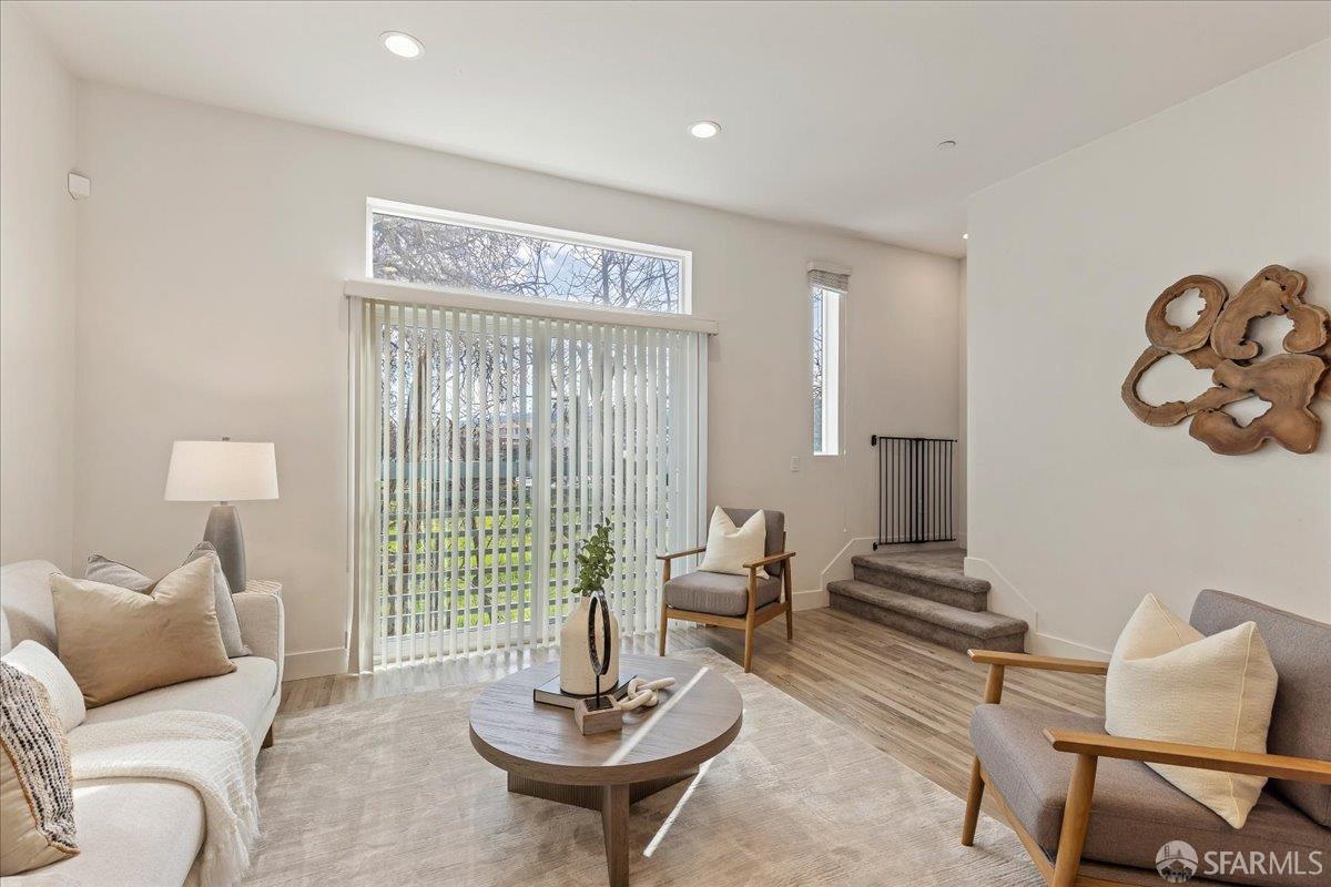 Detail Gallery Image 16 of 37 For 7991 Regional Cmn, Dublin,  CA 94568 - 3 Beds | 3 Baths