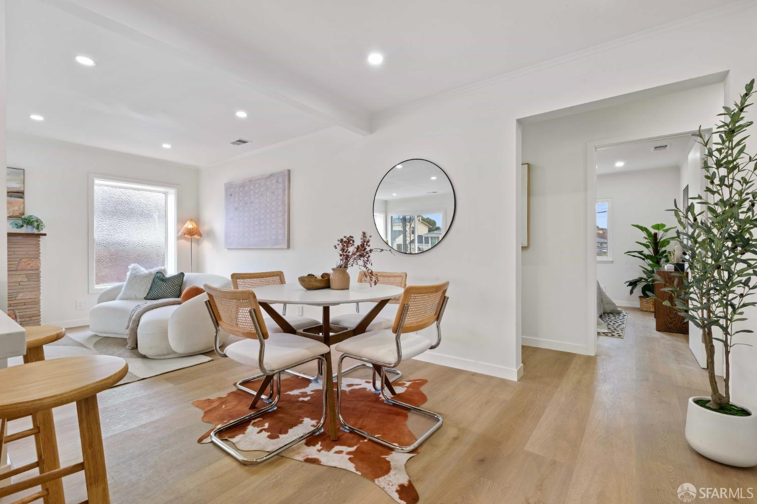 Detail Gallery Image 16 of 46 For 315 Hazelwood Dr, South San Francisco,  CA 94080 - 3 Beds | 2 Baths