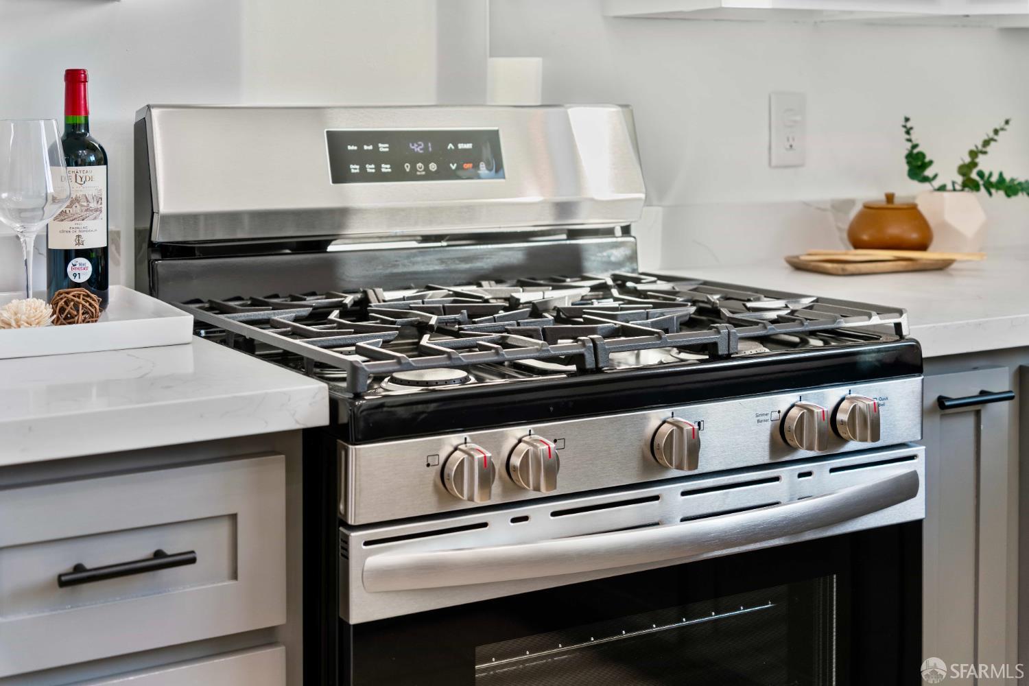 Detail Gallery Image 17 of 63 For 461 Southgate Ave, Daly City,  CA 94015 - 3 Beds | 2 Baths