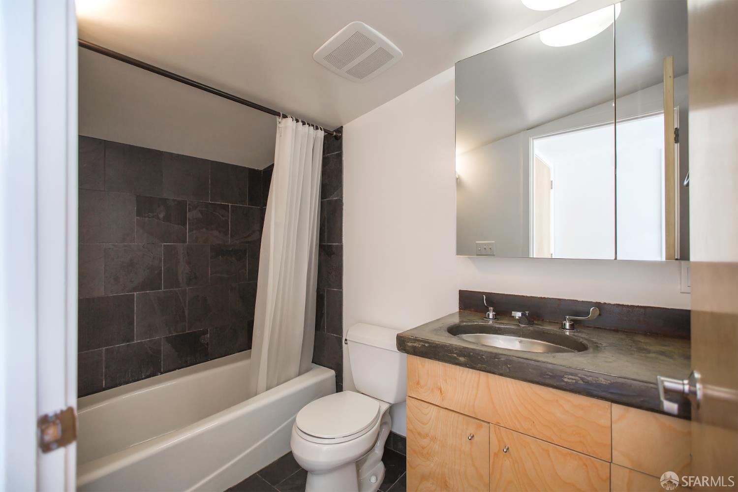 Detail Gallery Image 11 of 15 For 52 Rausch St #301,  San Francisco,  CA 94103 - 2 Beds | 2 Baths