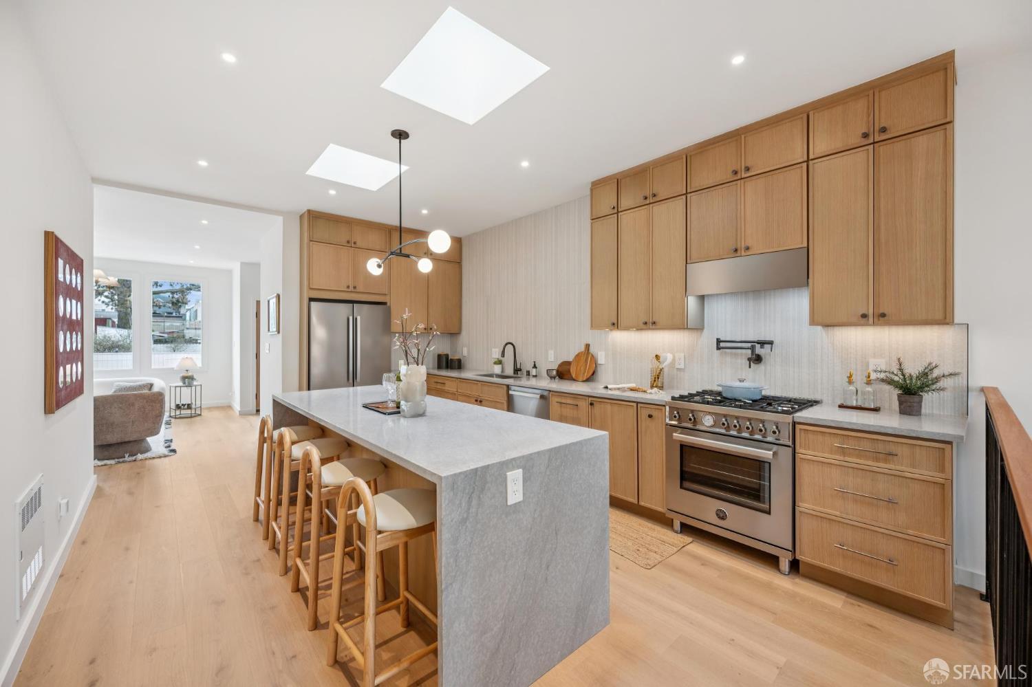 Detail Gallery Image 33 of 99 For 382 Lisbon St, San Francisco,  CA 94112 - 3 Beds | 4/1 Baths