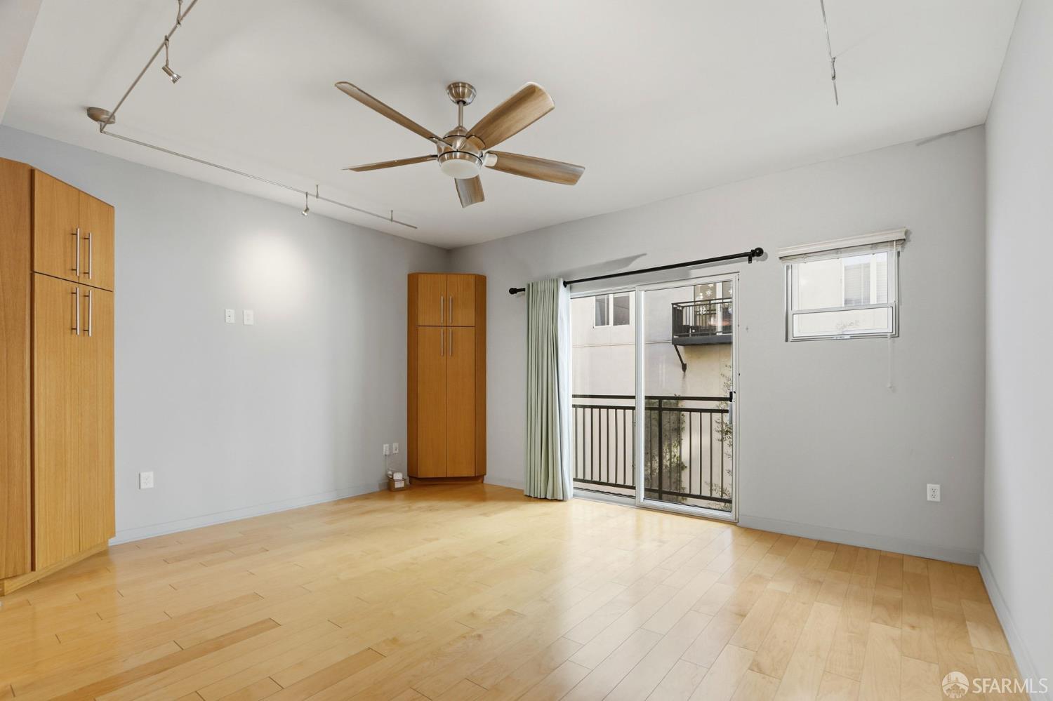 Detail Gallery Image 9 of 63 For 25 S 3rd St #118,  San Jose,  CA 95113 - 3 Beds | 3 Baths