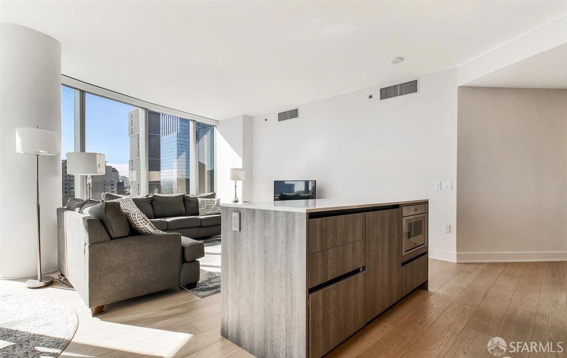Detail Gallery Image 2 of 32 For 338 Main St 10a,  San Francisco,  CA 94105 - 2 Beds | 2 Baths