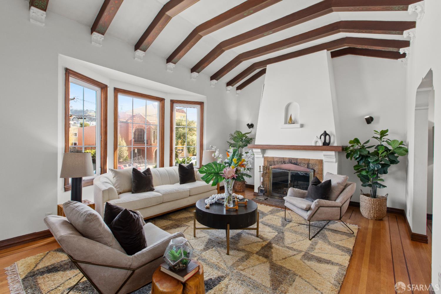 Detail Gallery Image 4 of 33 For 1711 23rd Ave, San Francisco,  CA 94122 - 3 Beds | 2 Baths